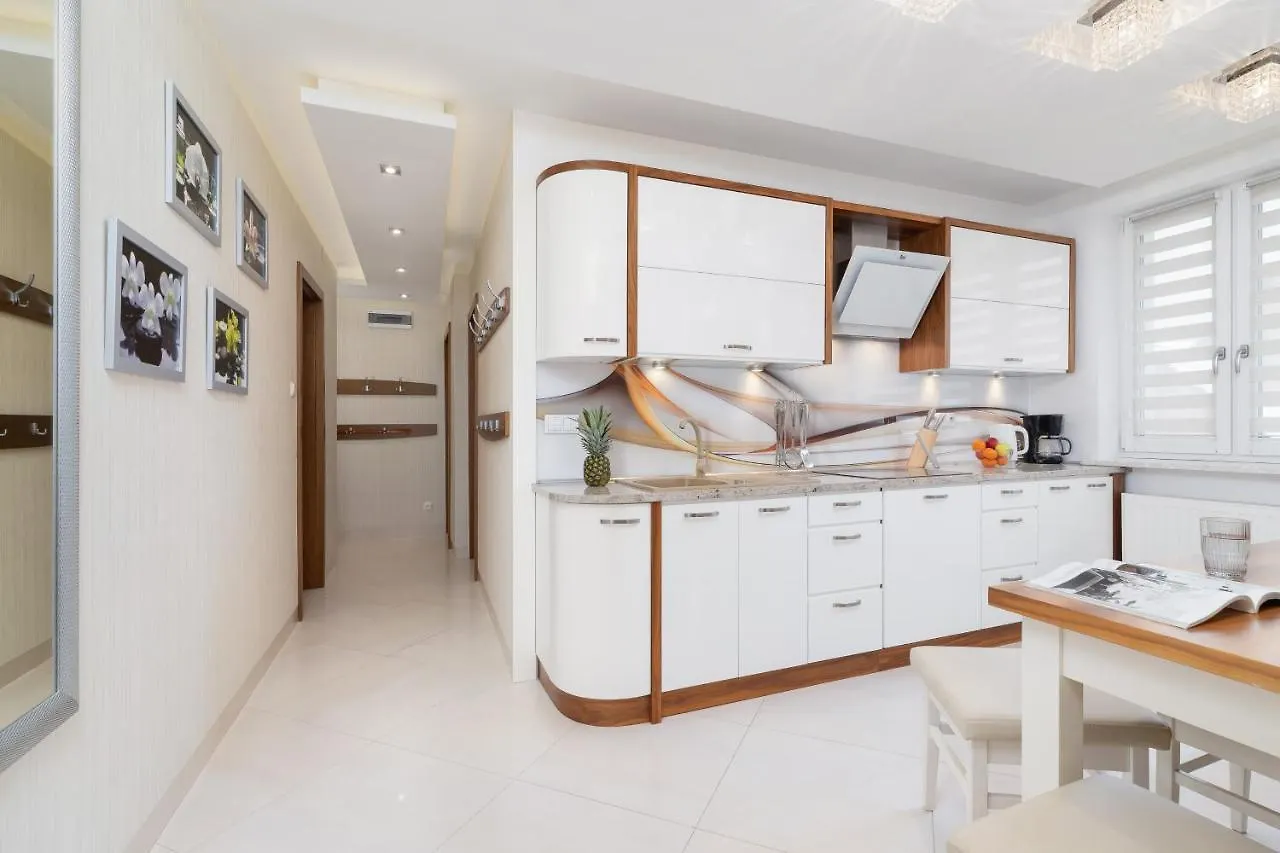 Mountain View Apartment Zborowskiego Krupowki By Noclegi Renters Zakopane 0*,  Polen
